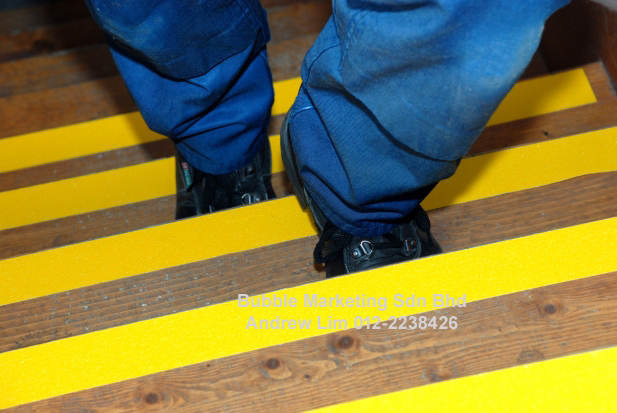 floor-tape-yellow-4